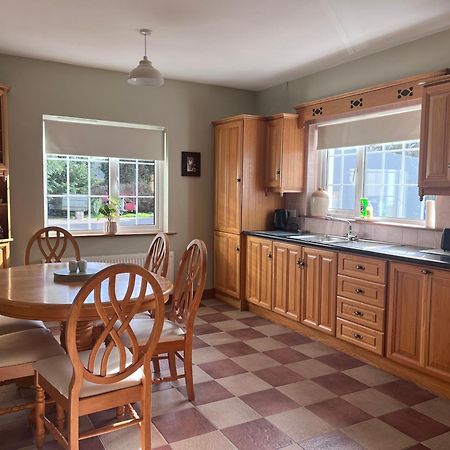 The Lodge Self Catering Castlerea Bagian luar foto